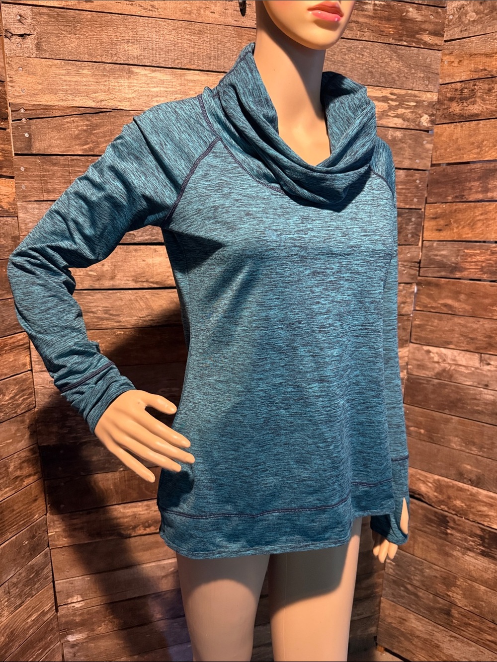 ❤️💰BOGO FREE Reebok Cowl Neck Performance Top - Picture 2 of 7